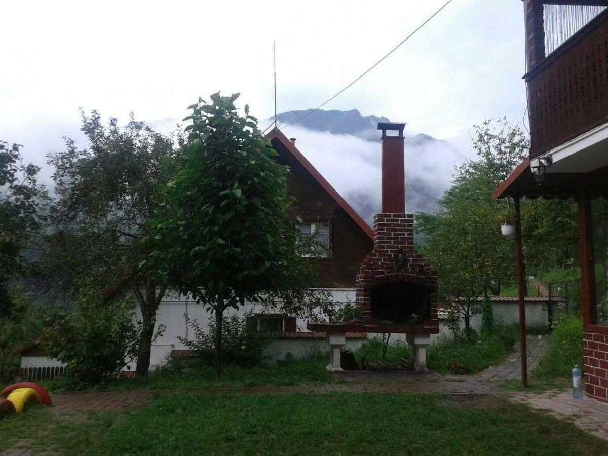 Вилла Casa Colt De Rai Брезой Экстерьер фото